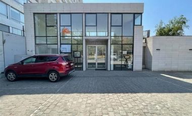 Local Comercial en Arriendo en Av Las Condes