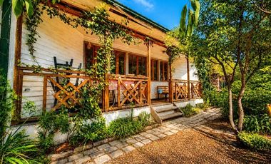 Casa en Venta en Eduardo Castillo Velasco con Los Tres Antonios