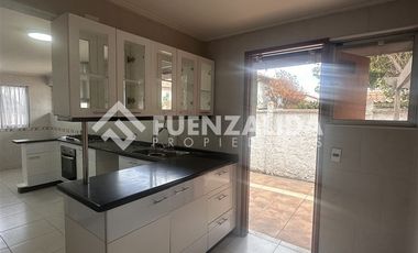Local Comercial en Arriendo en echeñique 8400, La Reina