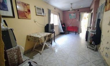 VENTA CASA CON COCHERA A 1 CUADRA DE BLAS PARERA