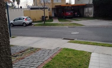 Casa en Arriendo en CONDOMINIO VISTA CORDILLERA /CONSISTORIAL