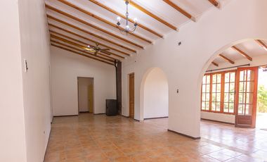 ARRIENDO CASA EN MACHALI 4 DORMITORIOS 2 BAÑOS