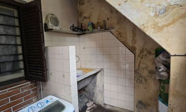 CASA 3 AMBIENTES EN VENTA EN LANÚS JARDIN COCHERA