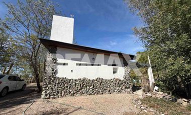 VENTA CASA CON PILETA Y BIOSFERA EN LAS GRUTAS