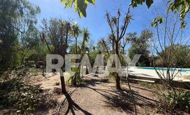 VENTA CASA CON PILETA Y BIOSFERA EN LAS GRUTAS