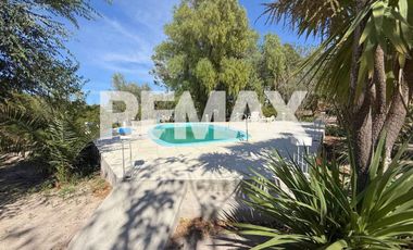 VENTA CASA CON PILETA Y BIOSFERA EN LAS GRUTAS