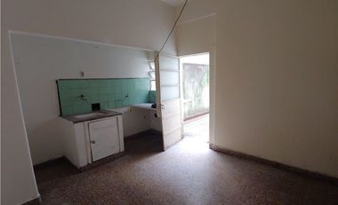 VENTA PH 2 AMB PB 40 m2 PATIO OPORTUNIDAD SARANDI