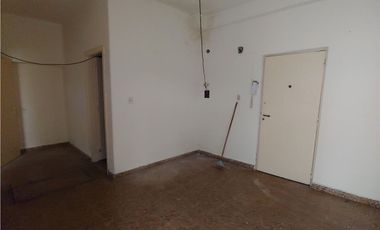 VENTA PH 2 AMB PB 40 m2 PATIO OPORTUNIDAD SARANDI