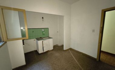 VENTA PH 2 AMB 27 m2 1ER PISO OPORTUNIDAD SARANDI