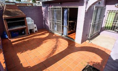 VENTA CASA 4 AMB CON PARQUE RANELAGH, BERAZATEGUI