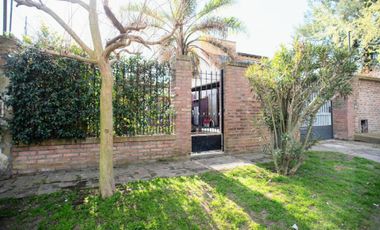VENTA CASA 4 AMB CON PARQUE RANELAGH, BERAZATEGUI