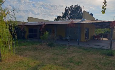 ALQUILER / CASA Y CAMPO / COL RAQUEL