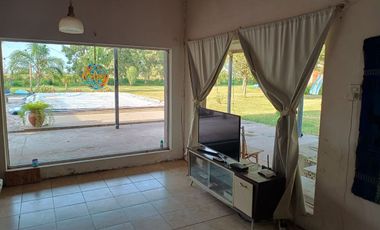 ALQUILER / CASA Y CAMPO / COL RAQUEL