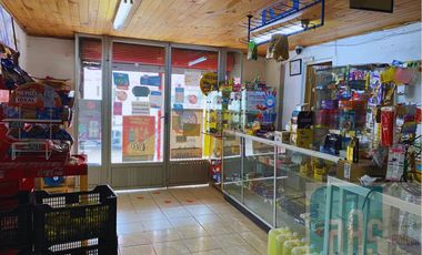 CASA CON LOCAL COMERCIAL EN NANCAGUA