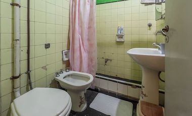 VENTA CASA DOS DORMITORIOS Y DPTO INDEPENDIENTE
