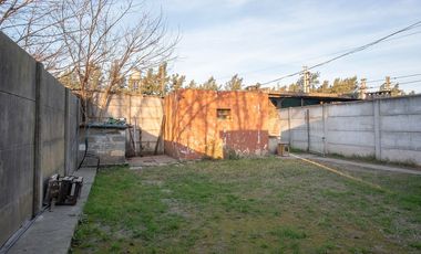 VENTA CASA DOS DORMITORIOS Y DPTO INDEPENDIENTE