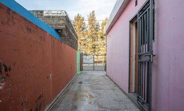 VENTA CASA DOS DORMITORIOS Y DPTO INDEPENDIENTE