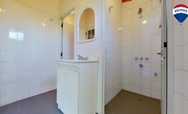 VENTA CASA 3 AMB QUINCHO GARAGE LANUS