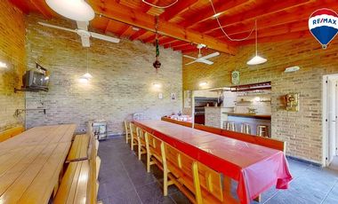 VENTA CASA 3 AMB QUINCHO GARAGE LANUS