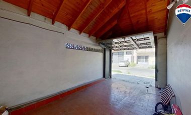 VENTA CASA 3 AMB QUINCHO GARAGE LANUS