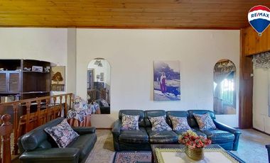 VENTA CASA 3 AMB QUINCHO GARAGE LANUS