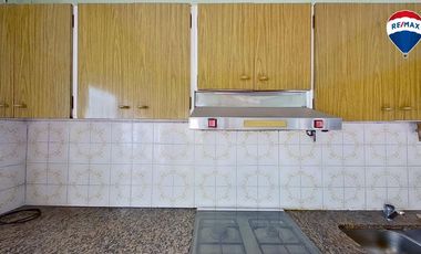 VENTA CASA 3 AMB QUINCHO GARAGE LANUS