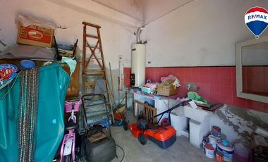 VENTA CASA 3 AMB QUINCHO GARAGE LANUS