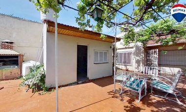 VENTA CASA 3 AMB QUINCHO GARAGE LANUS