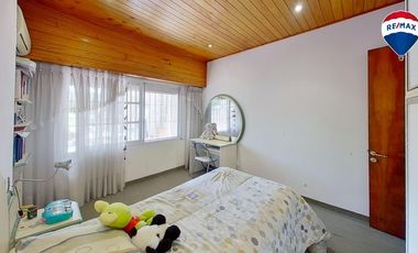 VENTA CASA 3 AMB QUINCHO GARAGE LANUS