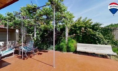VENTA CASA 3 AMB QUINCHO GARAGE LANUS