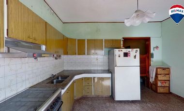 VENTA CASA 3 AMB QUINCHO GARAGE LANUS