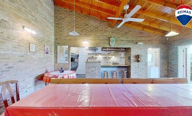 VENTA CASA 3 AMB QUINCHO GARAGE LANUS