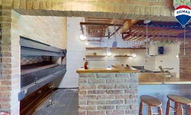 VENTA CASA 3 AMB QUINCHO GARAGE LANUS