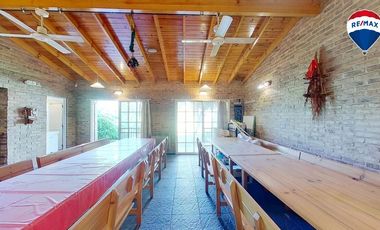 VENTA CASA 3 AMB QUINCHO GARAGE LANUS