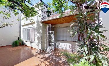 VENTA CASA 3 AMB QUINCHO GARAGE LANUS