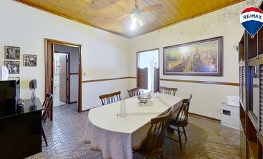 VENTA CASA 3 AMB QUINCHO GARAGE LANUS