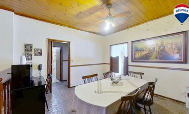 VENTA CASA 3 AMB QUINCHO GARAGE LANUS