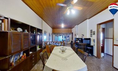 VENTA CASA 3 AMB QUINCHO GARAGE LANUS