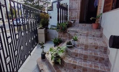 VENTA CASA CENTRICA TERMAS DE RIO HONDO