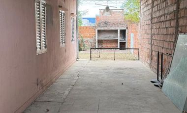 CASA 3 AMBIENTES EN VENTA B AEROCLUB GOYA CTES