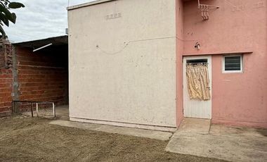 CASA 3 AMBIENTES EN VENTA B AEROCLUB GOYA CTES