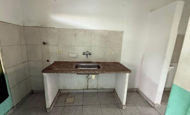 CASA 3 AMBIENTES EN VENTA B AEROCLUB GOYA CTES