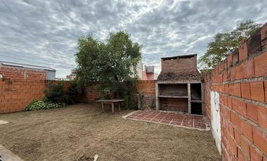 CASA 3 AMBIENTES EN VENTA B AEROCLUB GOYA CTES