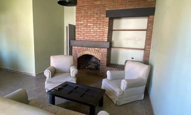 SE VENDE CASA REMODELADA EN B° B.HORIZONTE V.M.