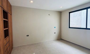 Casa en venta en Xalapa – 4 recámaras, jardín y terrazas en Paseo de la Reina