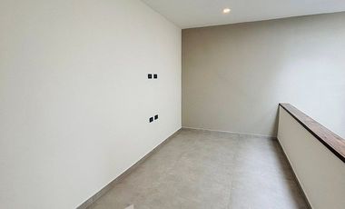 Casa en venta en Xalapa – 4 recámaras, jardín y terrazas en Paseo de la Reina