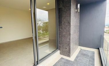 Casa en venta en Xalapa – 4 recámaras, jardín y terrazas en Paseo de la Reina