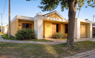 VENTA CASA ESQUINA EN CALCHIN