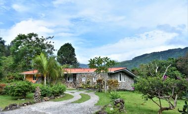 VENTA O ALQUILER – CASA EN ALTOS DEL MARA