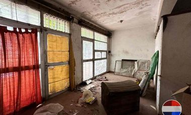 CASA y  3 LOCALES SOBRE 3 TERRENOS  EN LAS HERAS